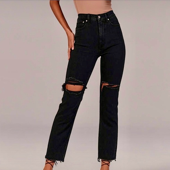 Abercrombie & Fitch Denim - Abercrombie & Fitch The Ankle Straight Ultra High Rise Jeans in Distressed Black
